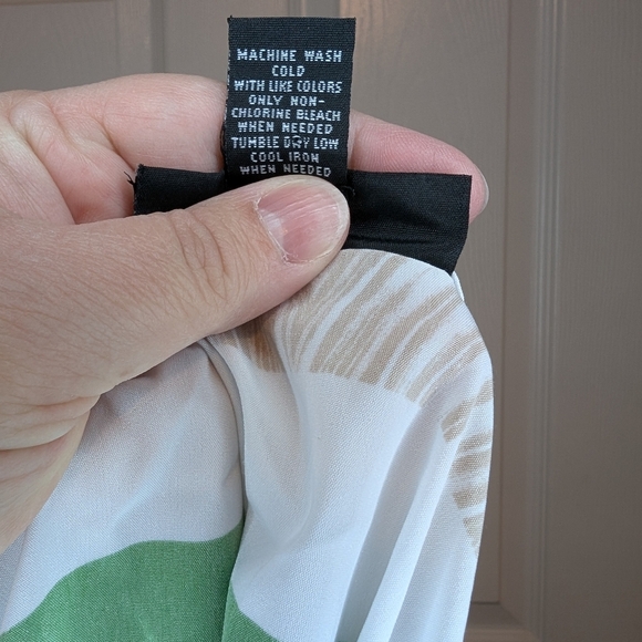 Alfani Sleeveless Pleated Blouse Women's Size 8 Scoop Neck Striped Green Tan - Picture 5 of 5